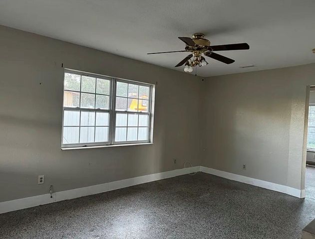 6872 80TH AVENUE N, Pinellas Park, FL 33781