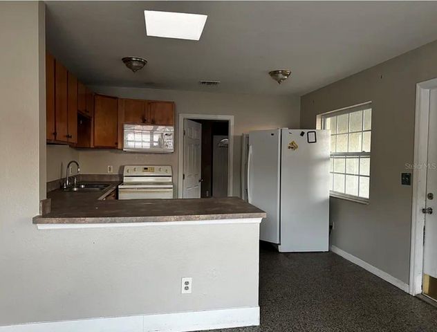 6872 80TH AVENUE N, Pinellas Park, FL 33781
