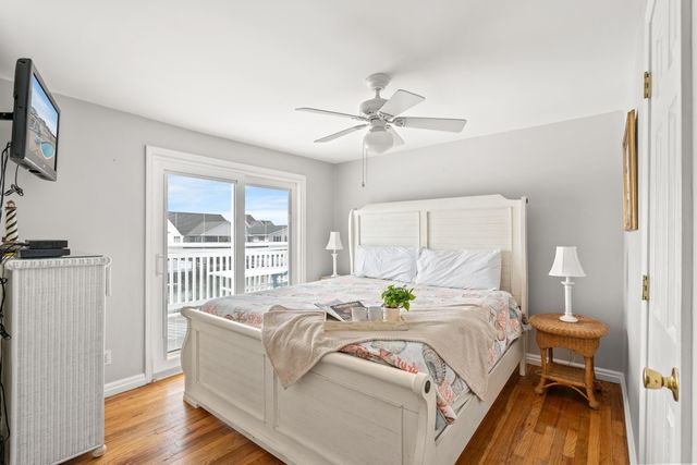 329 54th Ave. N, North Myrtle Beach, SC 29582