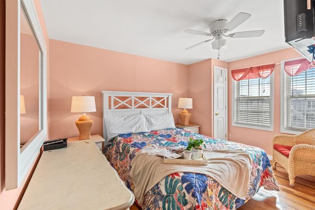 329 54th Ave. N, North Myrtle Beach, SC 29582