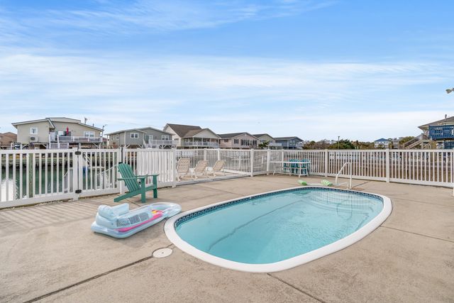 329 54th Ave. N, North Myrtle Beach, SC 29582