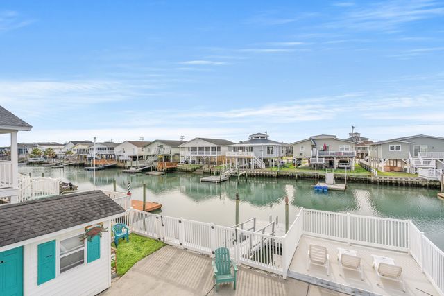 329 54th Ave. N, North Myrtle Beach, SC 29582