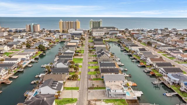 329 54th Ave. N, North Myrtle Beach, SC 29582