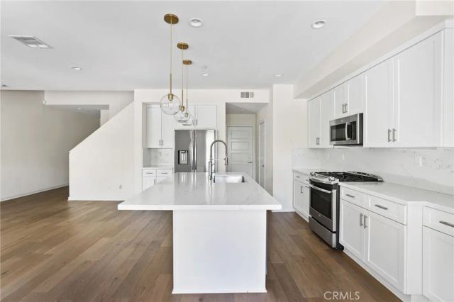 216 Finch, Lake Forest, CA 92630