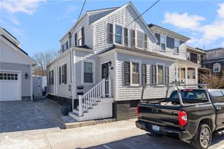 612 Thames Street 2, Newport, RI 02840