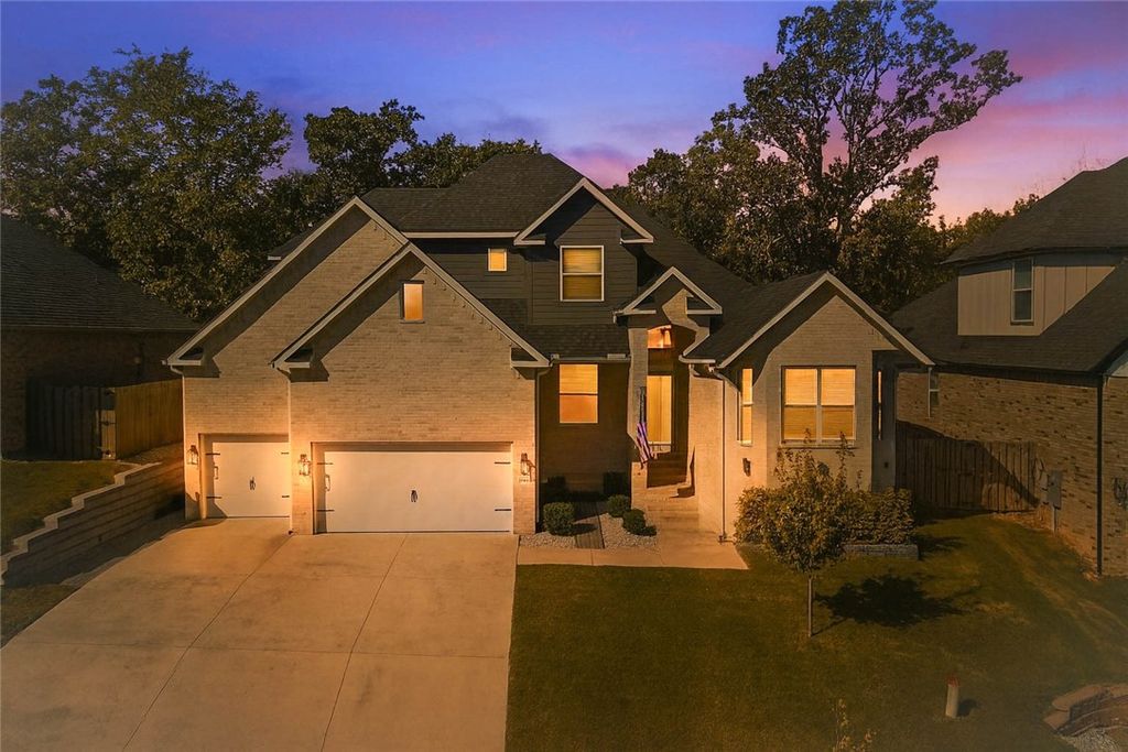 1903 NE Steinbeck Drive, Bentonville, AR 72712