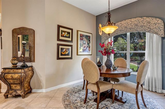 3251 KINGSTON WAY, Tavares, FL 32778
