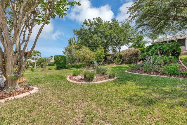 3251 KINGSTON WAY, Tavares, FL 32778