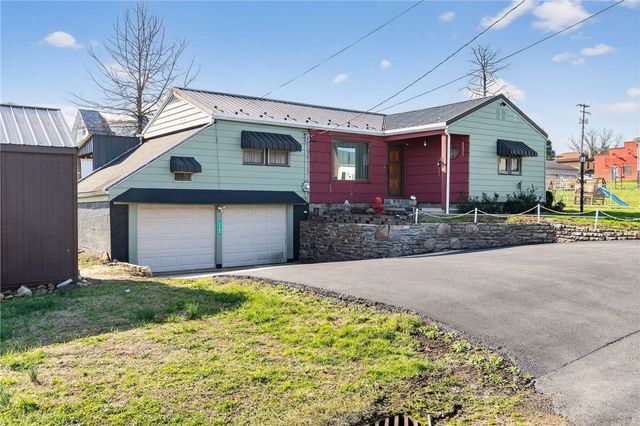 1109 1st St, Brownsville, PA 15444