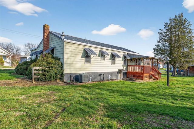 1109 1st St, Brownsville, PA 15444