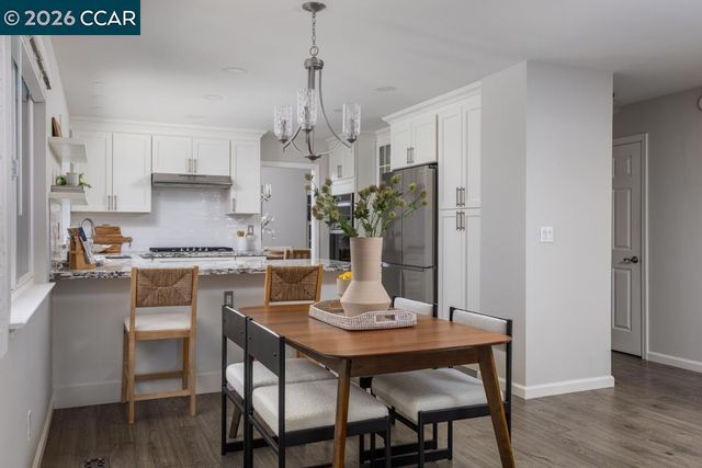 1121 Vista Point Ln, Concord, CA 94521