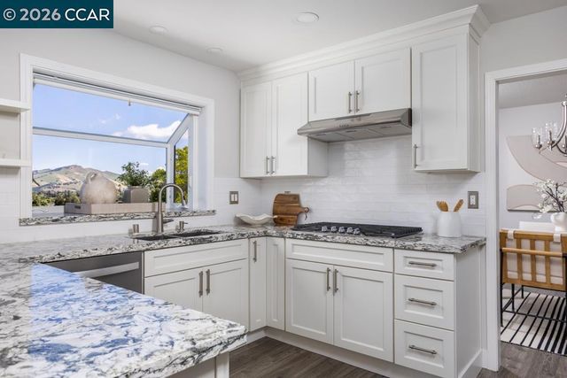 1121 Vista Point Ln, Concord, CA 94521