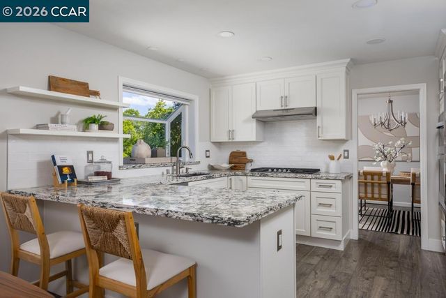 1121 Vista Point Ln, Concord, CA 94521