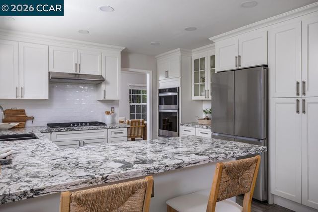 1121 Vista Point Ln, Concord, CA 94521