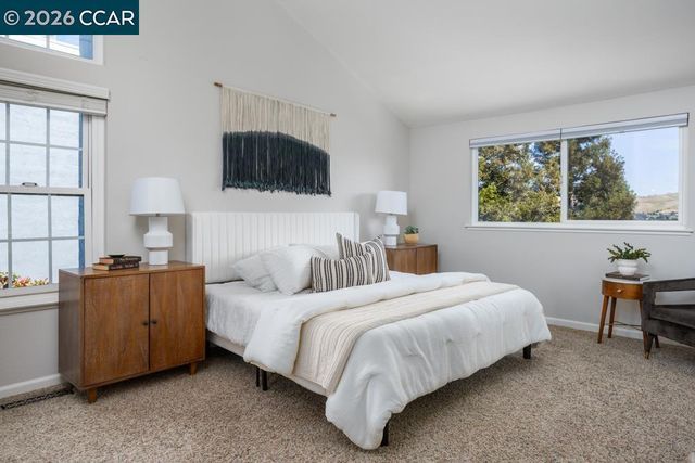 1121 Vista Point Ln, Concord, CA 94521