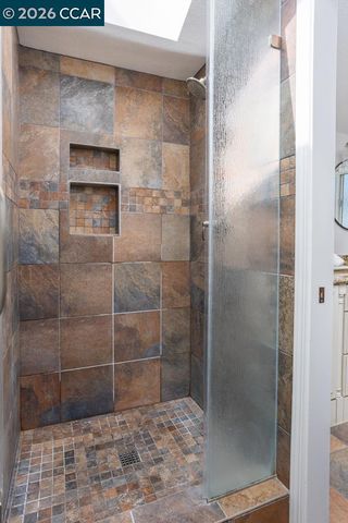 1121 Vista Point Ln, Concord, CA 94521