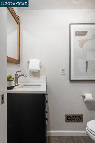 1121 Vista Point Ln, Concord, CA 94521