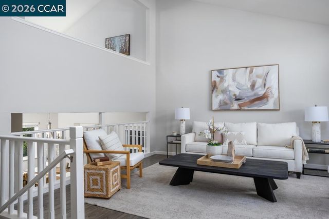 1121 Vista Point Ln, Concord, CA 94521