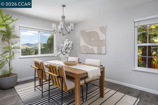 1121 Vista Point Ln, Concord, CA 94521