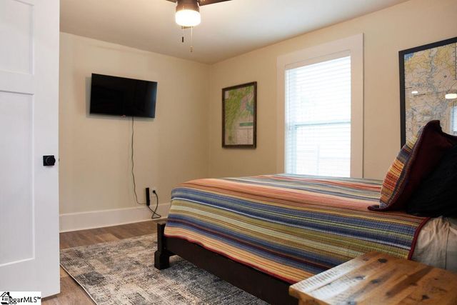 4 Lindberg Avenue, Greenville, SC 29601