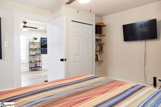 4 Lindberg Avenue, Greenville, SC 29601