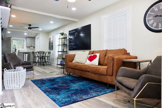 4 Lindberg Avenue, Greenville, SC 29601