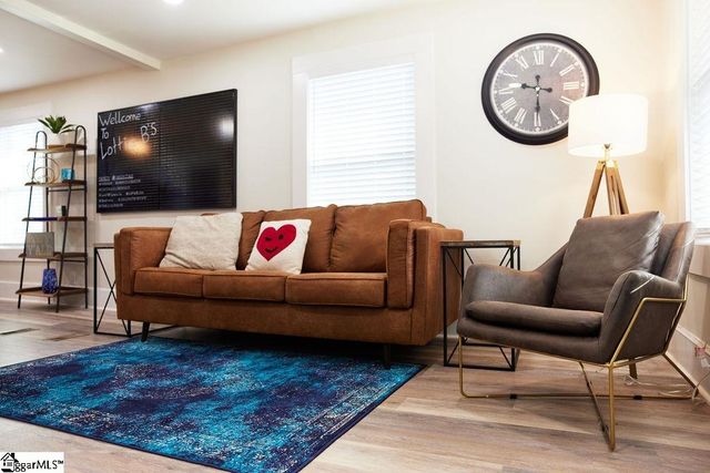 4 Lindberg Avenue, Greenville, SC 29601