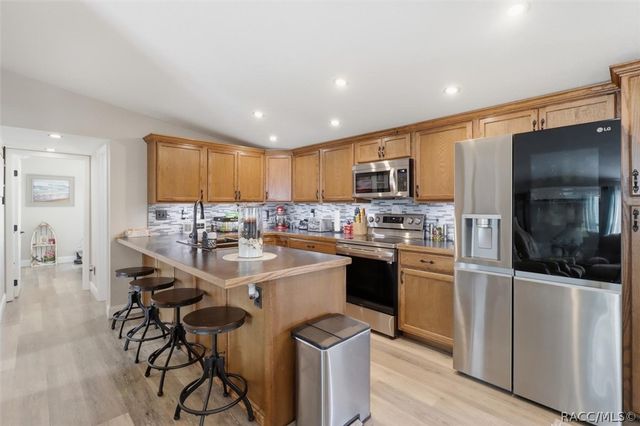 11639 W Clearwater Court, Homosassa, FL 34448