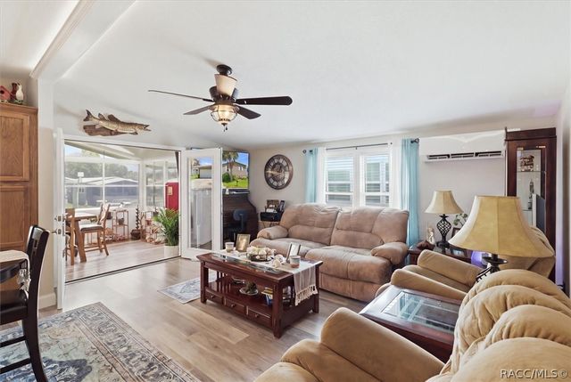 11639 W Clearwater Court, Homosassa, FL 34448