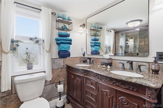 11639 W Clearwater Court, Homosassa, FL 34448