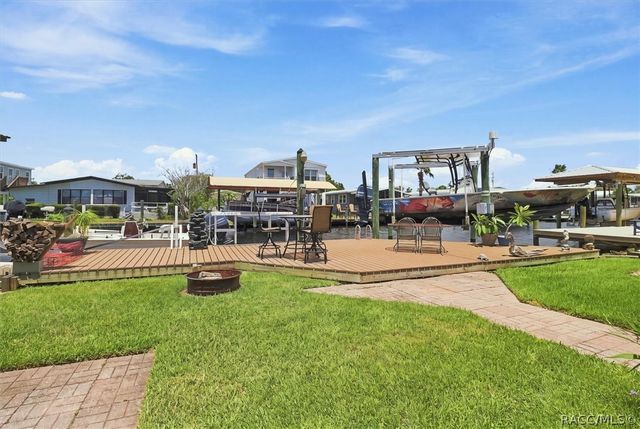 11639 W Clearwater Court, Homosassa, FL 34448