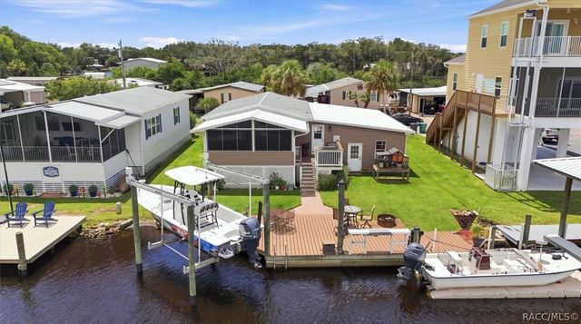 11639 W Clearwater Court, Homosassa, FL 34448