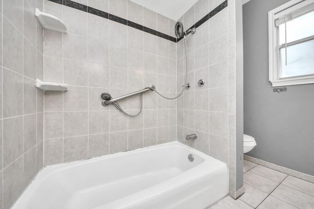 5807 Foresthaven Drive, Houston, TX 77066