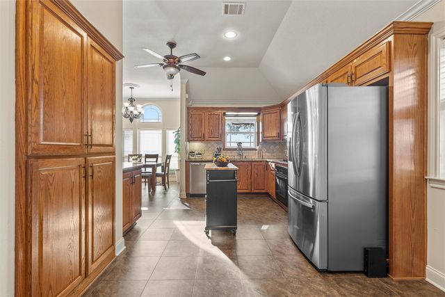 231 Trlica Road, West, TX 76691