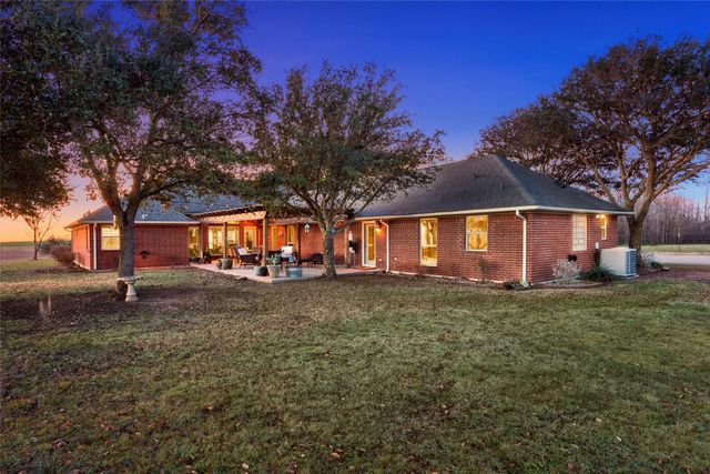 231 Trlica Road, West, TX 76691