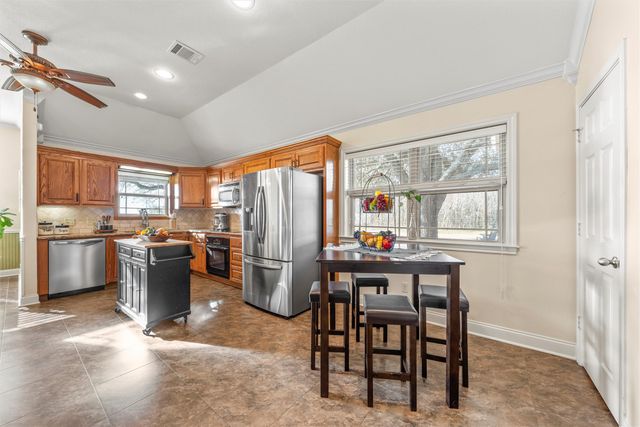 231 Trlica Road, West, TX 76691