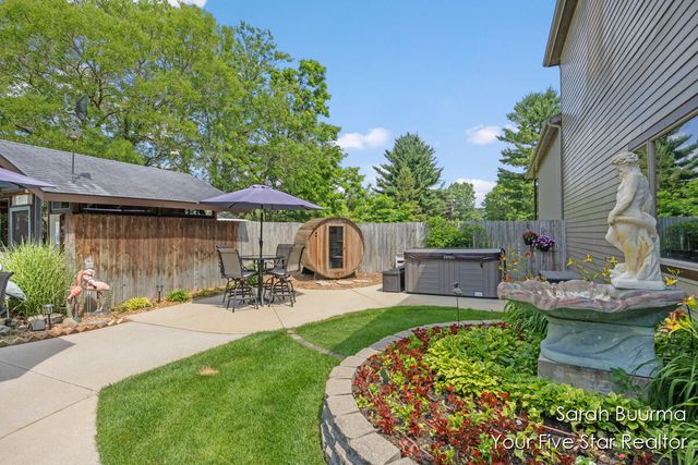 8201 Cherry Valley Avenue, Caledonia, MI 49316