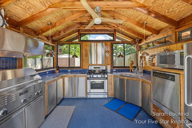 8201 Cherry Valley Avenue, Caledonia, MI 49316