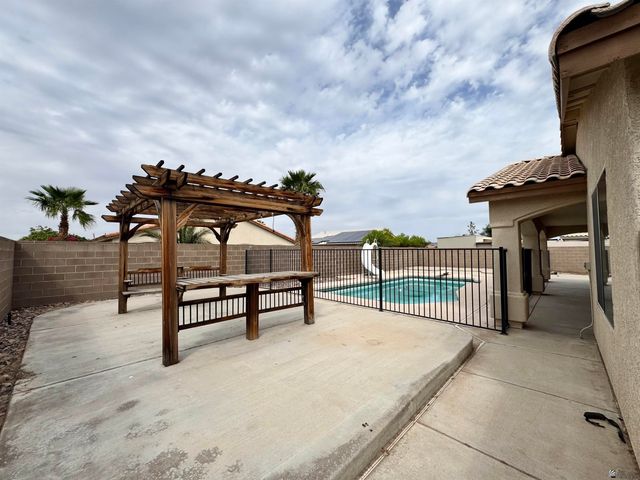 10632 E 39 St, Yuma, AZ 85365