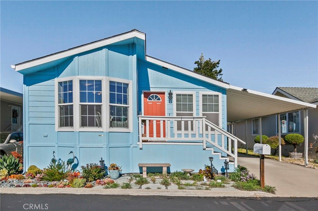 Image 2 of property listing at 1537 White Pine Drive 48, Morro Bay, CA 93442
