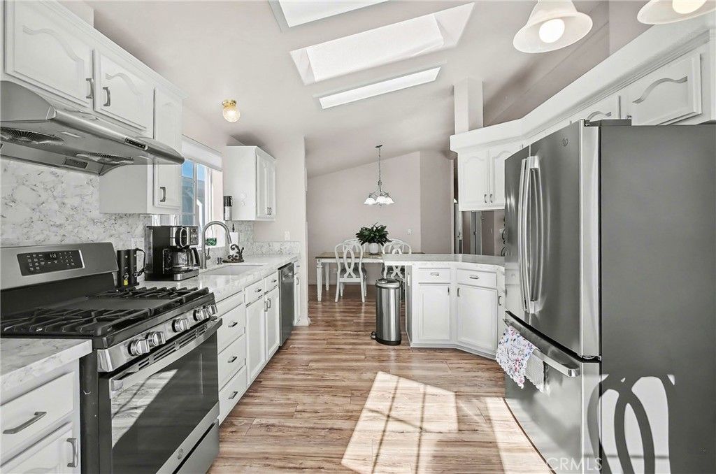 Image 9 of property listing at 1537 White Pine Drive 48, Morro Bay, CA 93442
