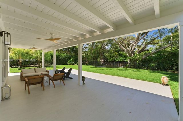 7350 SW 65th Ave, South Miami, FL 33143
