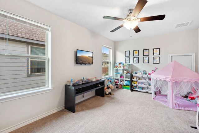 442 Thornless CIR, Buda, TX 78610