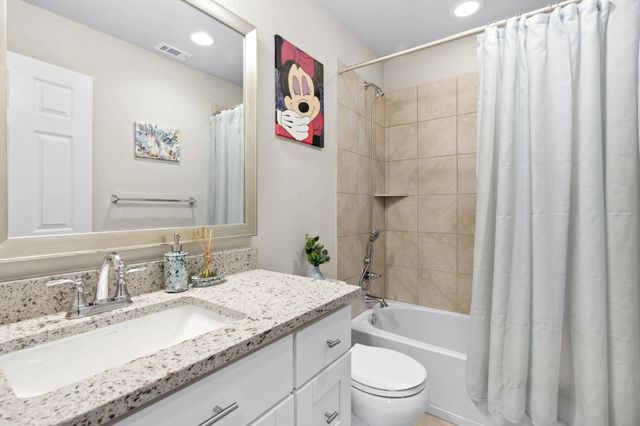 442 Thornless CIR, Buda, TX 78610