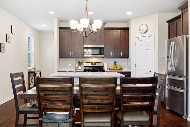 442 Thornless CIR, Buda, TX 78610