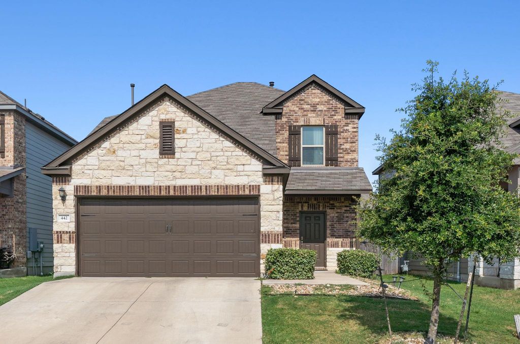 442 Thornless CIR, Buda, TX 78610