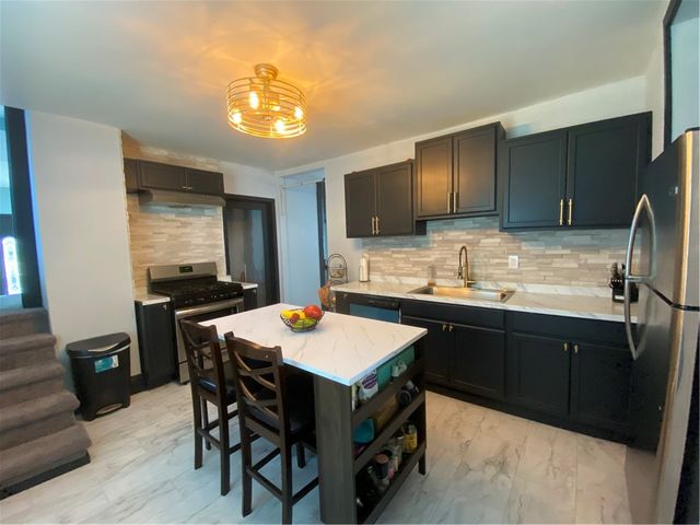 660 Walnut Street, Elmira City, NY 14901