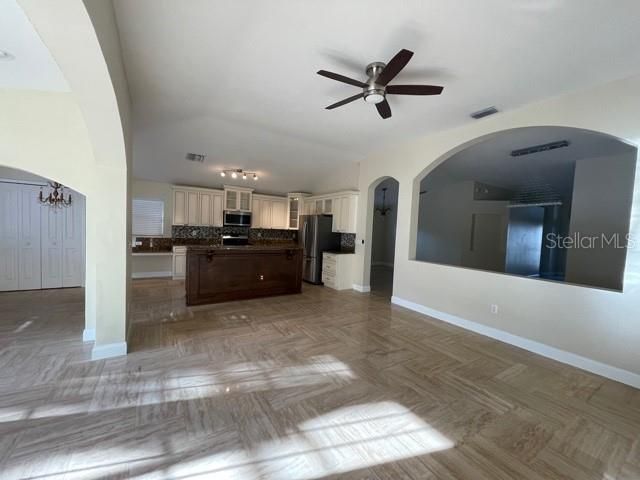 9986 STOCKBRIDGE DRIVE, Tampa, FL 33626