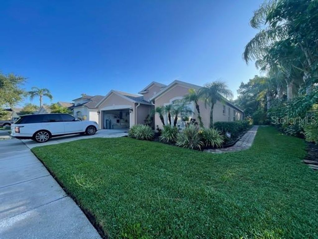 9986 STOCKBRIDGE DRIVE, Tampa, FL 33626