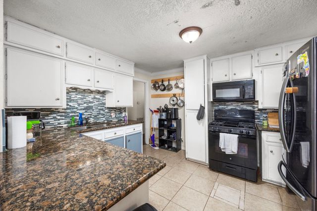 917 Alvin Street, Pasadena, TX 77506